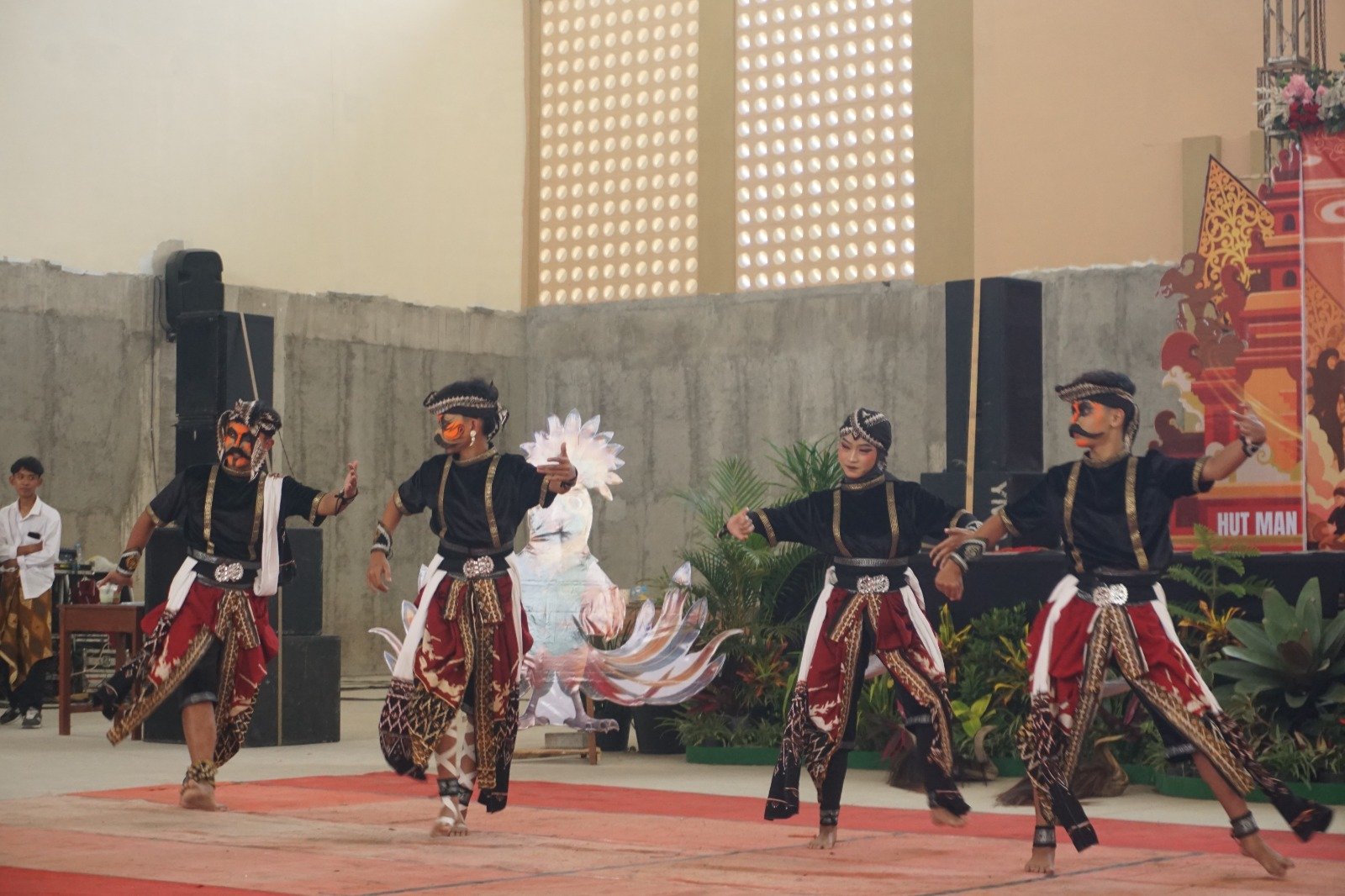 HUT MAN Temanggung ke-48 Siswa Gelar Khotmil Qur'an, Mujahadah, Perlombaan, Ajang Kreativitas, dan Temanggung Culture Day (Foto 3)