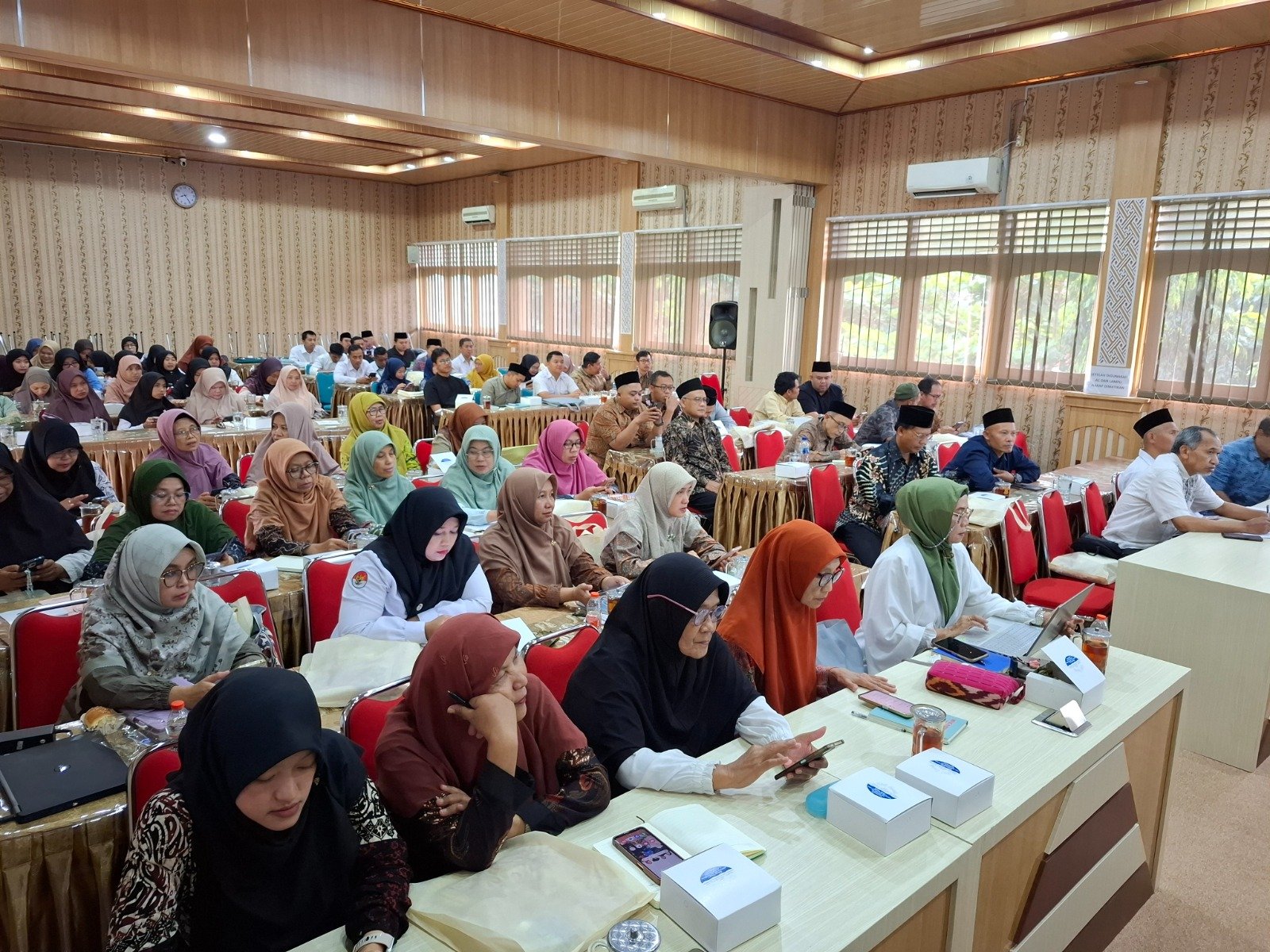MAN Temanggung Gelar Pembagian Tugas dan Rapat Kerja Guru-Tenaga Kependidikan Tahun Ajaran 2026/2027 (Foto 2)