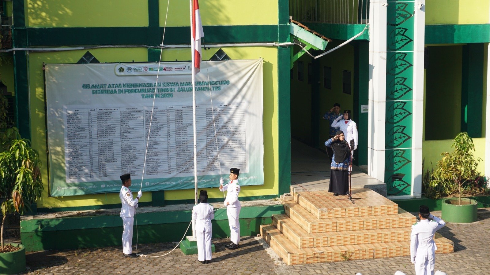 MAN TEMANGGUNG PERINGATI HARI LAHIR PANCASILA (Foto 3)